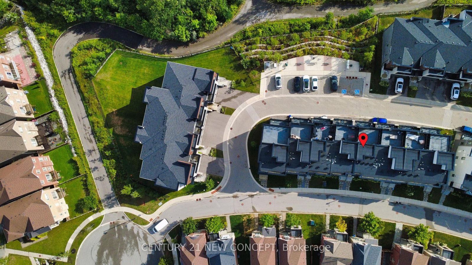 47 Sundew Lane • Richmond Hill, ON photo 4