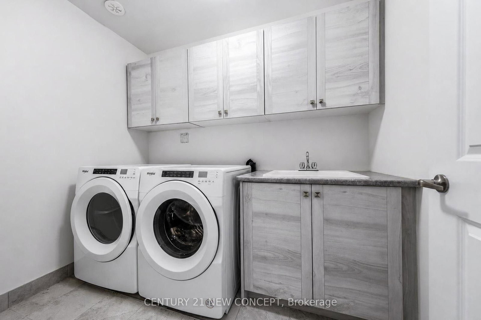 47 Sundew Lane • Richmond Hill, ON photo 48