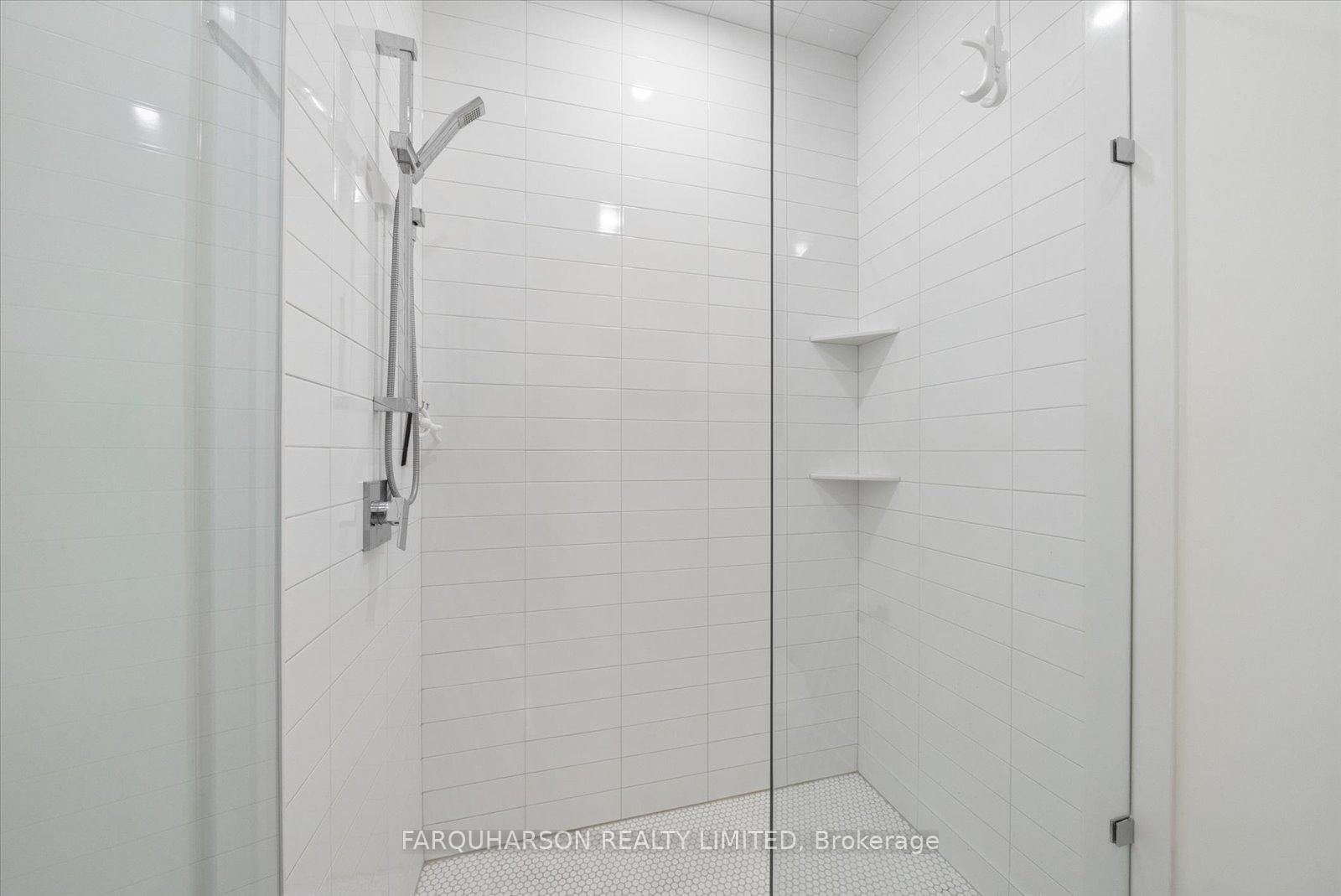 18 Victoria Drive • Uxbridge, ON photo 17