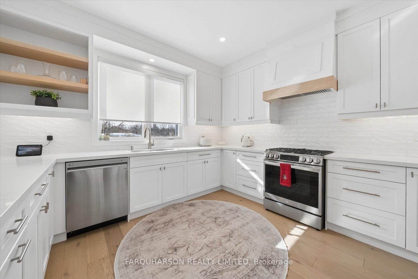 18 Victoria Drive • Uxbridge, ON photo 4