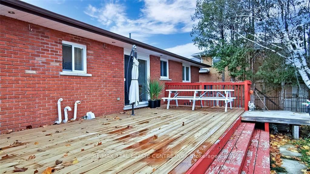 259 Simcoe Road • Bradford West Gwillimbury, ON photo 30