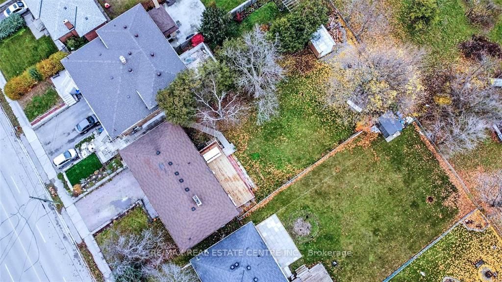 259 Simcoe Road • Bradford West Gwillimbury, ON photo 33