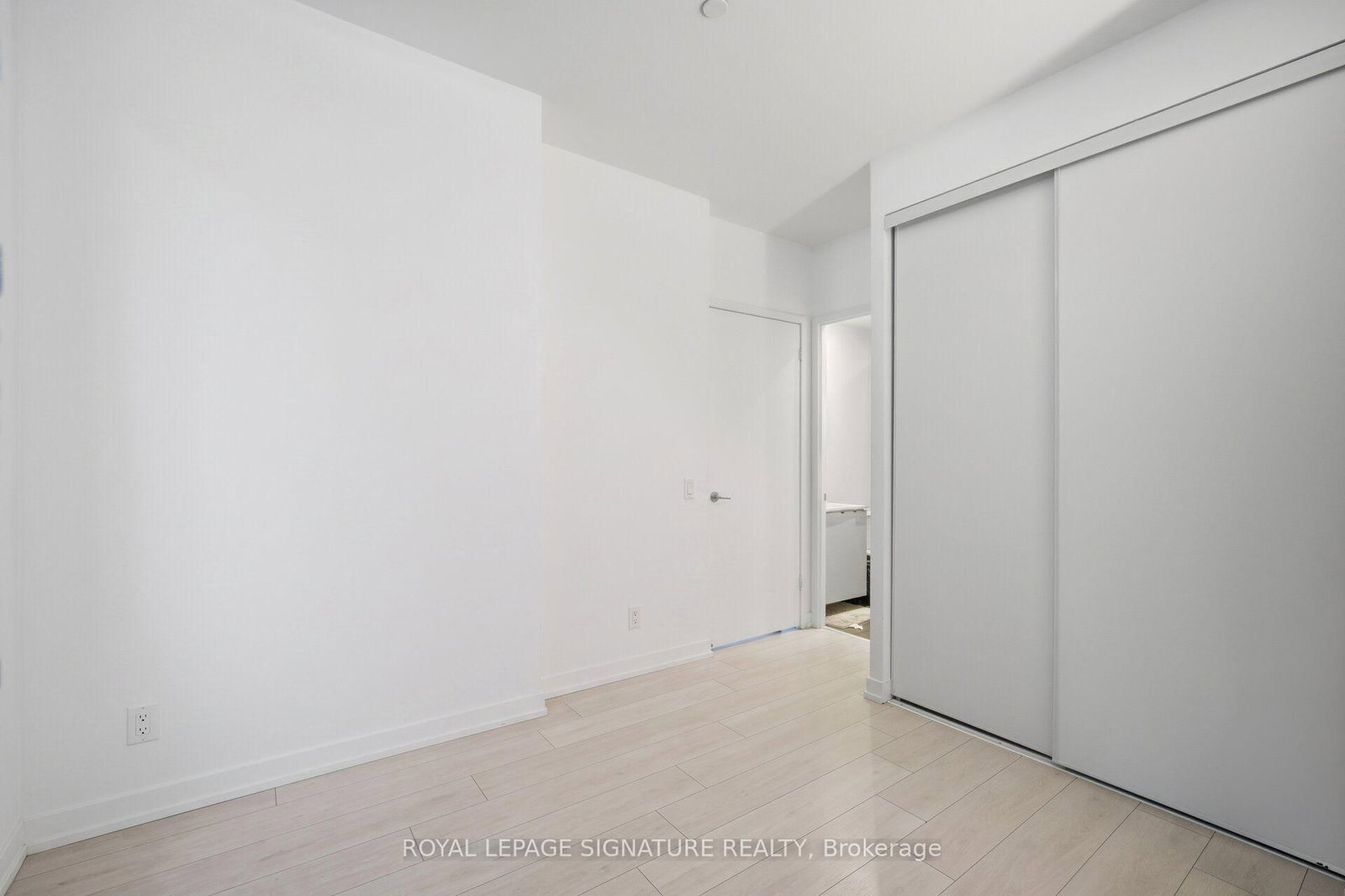 898 Portage Parkway • #5301 • Vaughan, ON photo 11