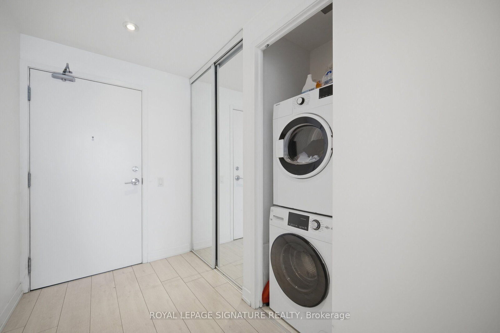 898 Portage Parkway • #5301 • Vaughan, ON photo 15