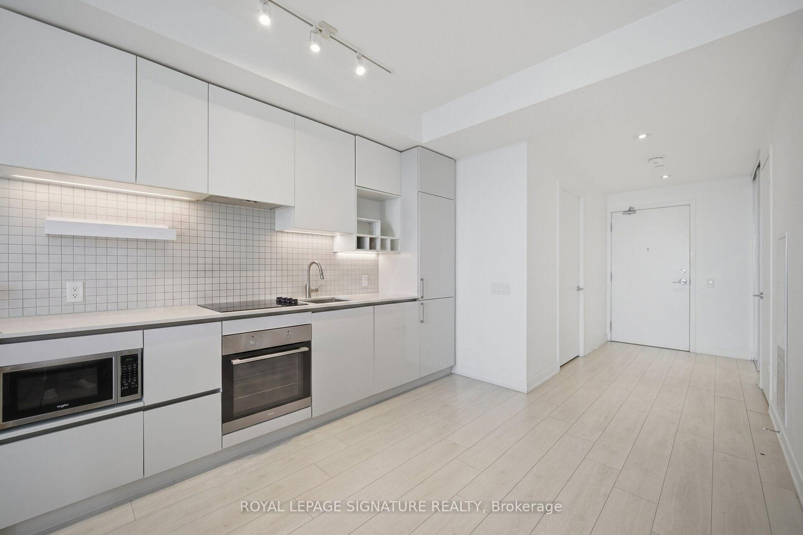 898 Portage Parkway • #5301 • Vaughan, ON photo 6