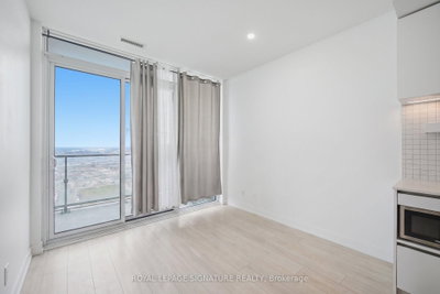 898 Portage Parkway • #5301 • Vaughan, ON photo 9