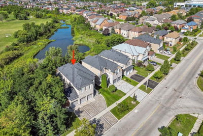 32 Princeton Avenue • Richmond Hill, ON photo 2