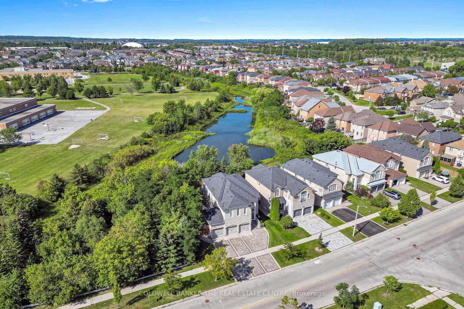 32 Princeton Avenue • Richmond Hill, ON photo 3