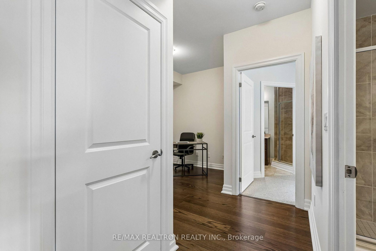 180 John Way W • #304 • Aurora, ON photo 16
