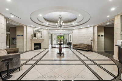 180 John Way W • #304 • Aurora, ON photo 5