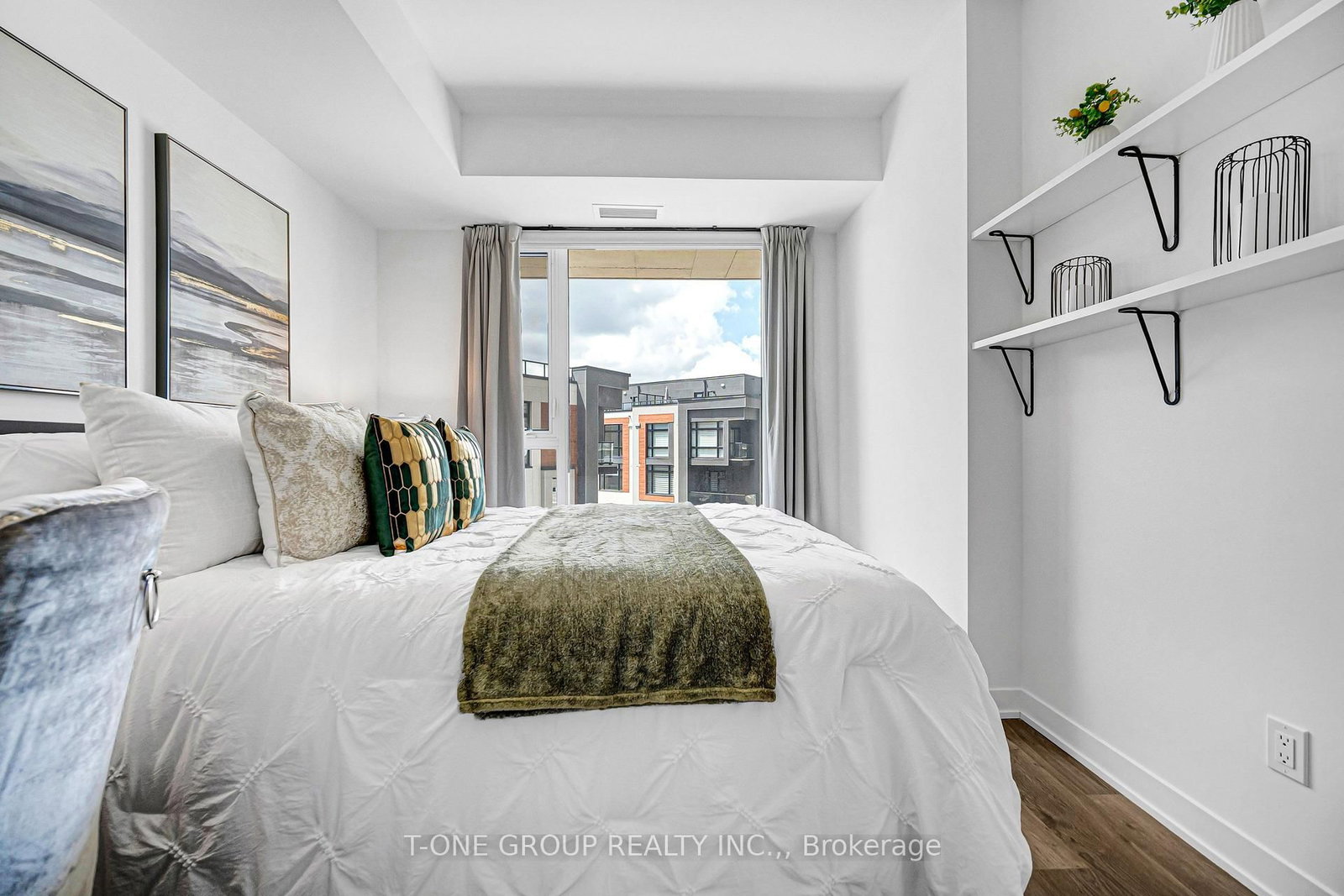 6 David Eyer Road • #313 • Richmond Hill, ON photo 19