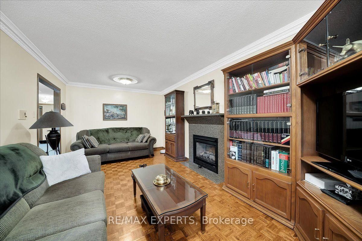 5 Jordana Drive • Markham, ON photo 18
