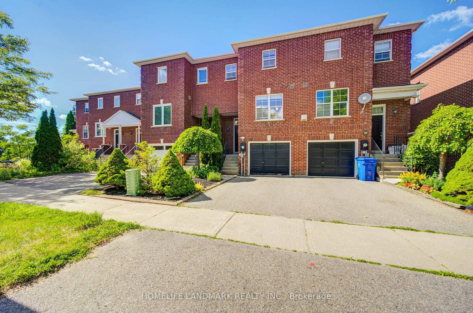 Gorham-College Manor, Newmarket photo 1