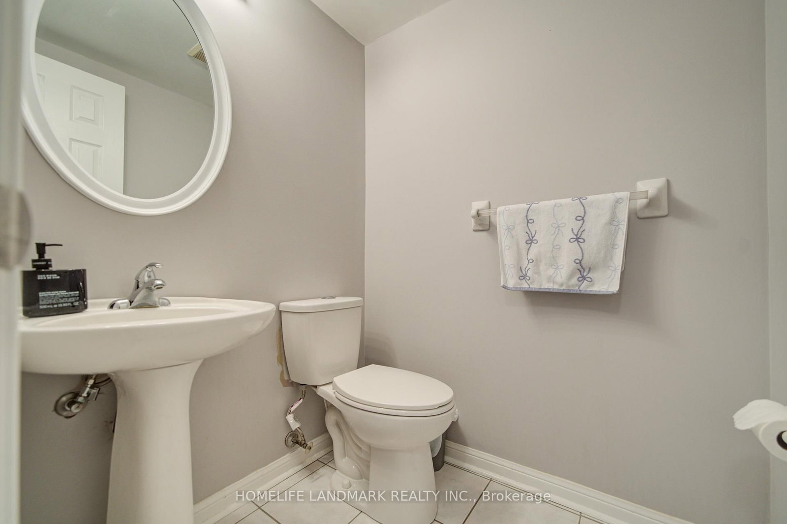 Gorham-College Manor, Newmarket photo 17