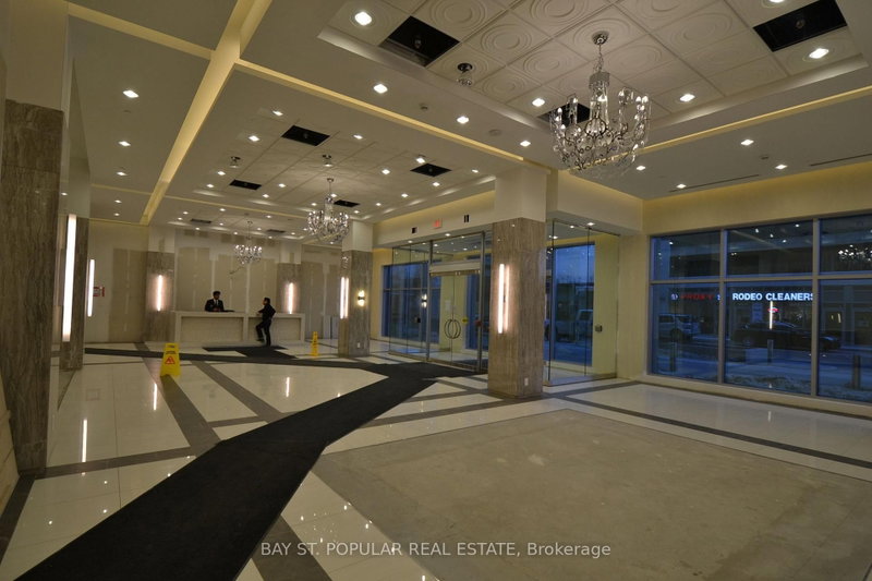 1810 - 7171 Yonge Street