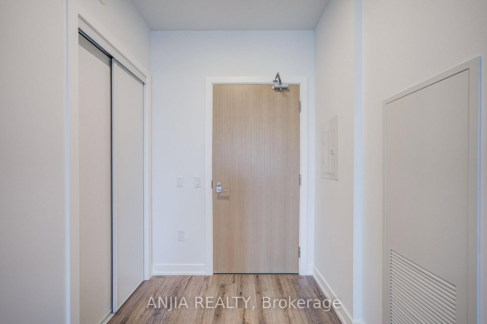 1204-5 Meadowdale Rd, Vaughan, view 5