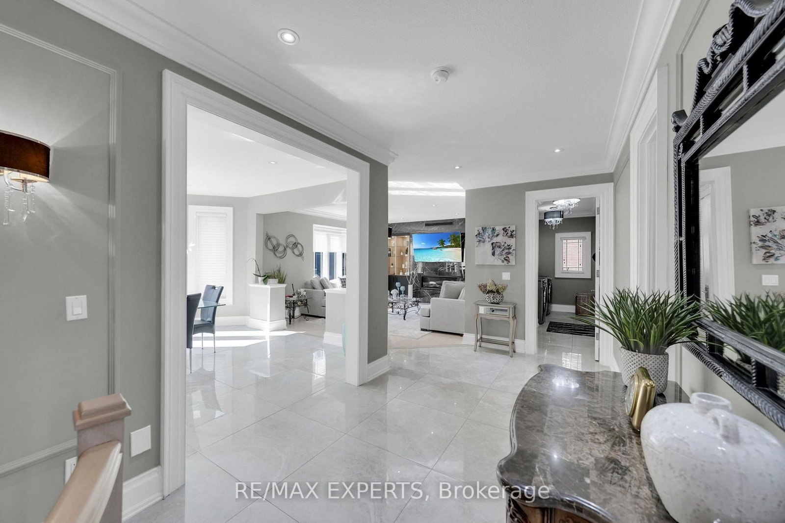91 Hunterwood Chase • Vaughan, ON photo 12