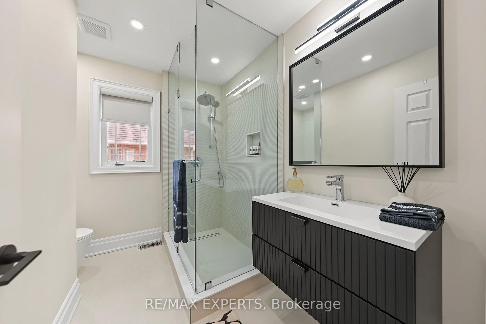 91 Hunterwood Chase • Vaughan, ON photo 31