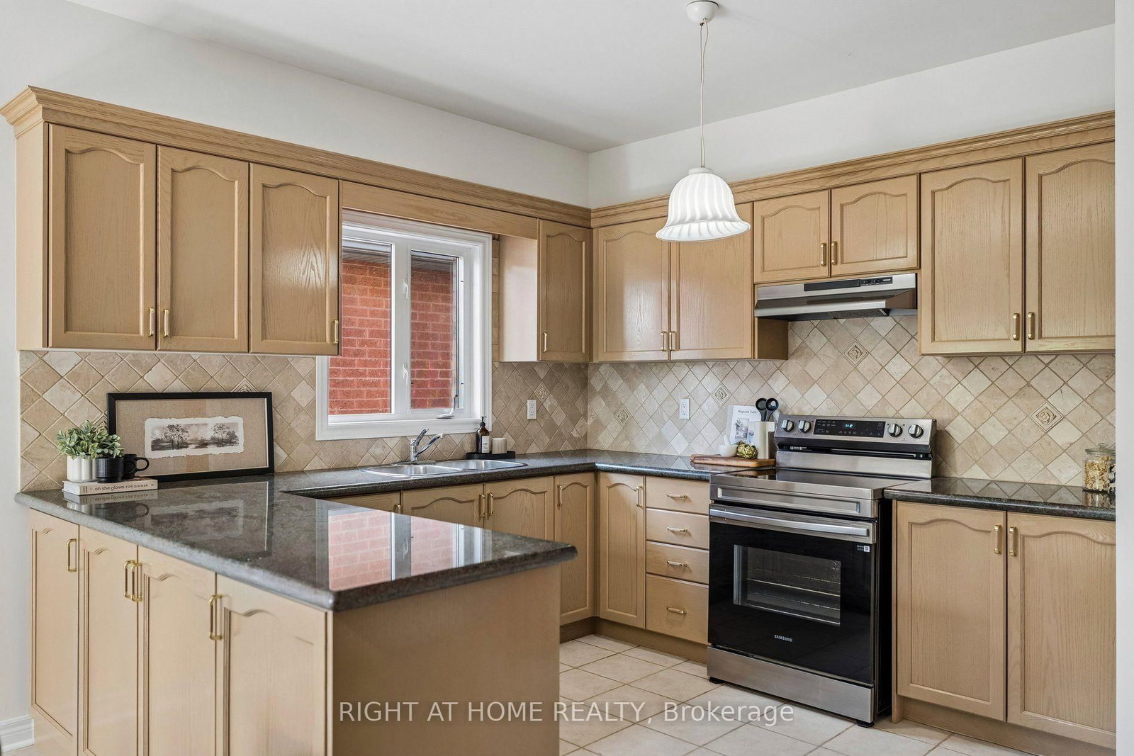 251 Sonoma Boulevard • Vaughan, ON photo 13