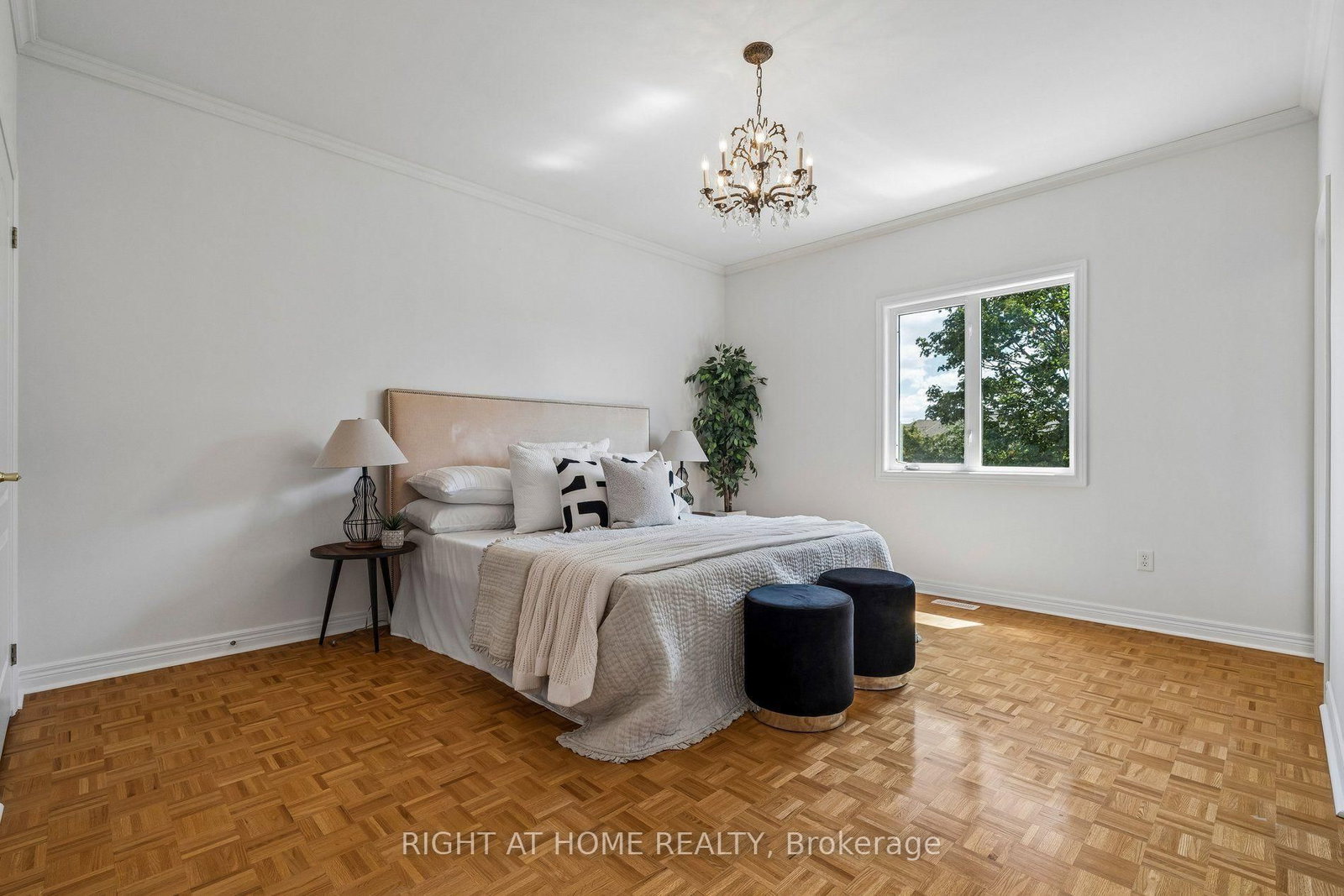 251 Sonoma Boulevard • Vaughan, ON photo 16