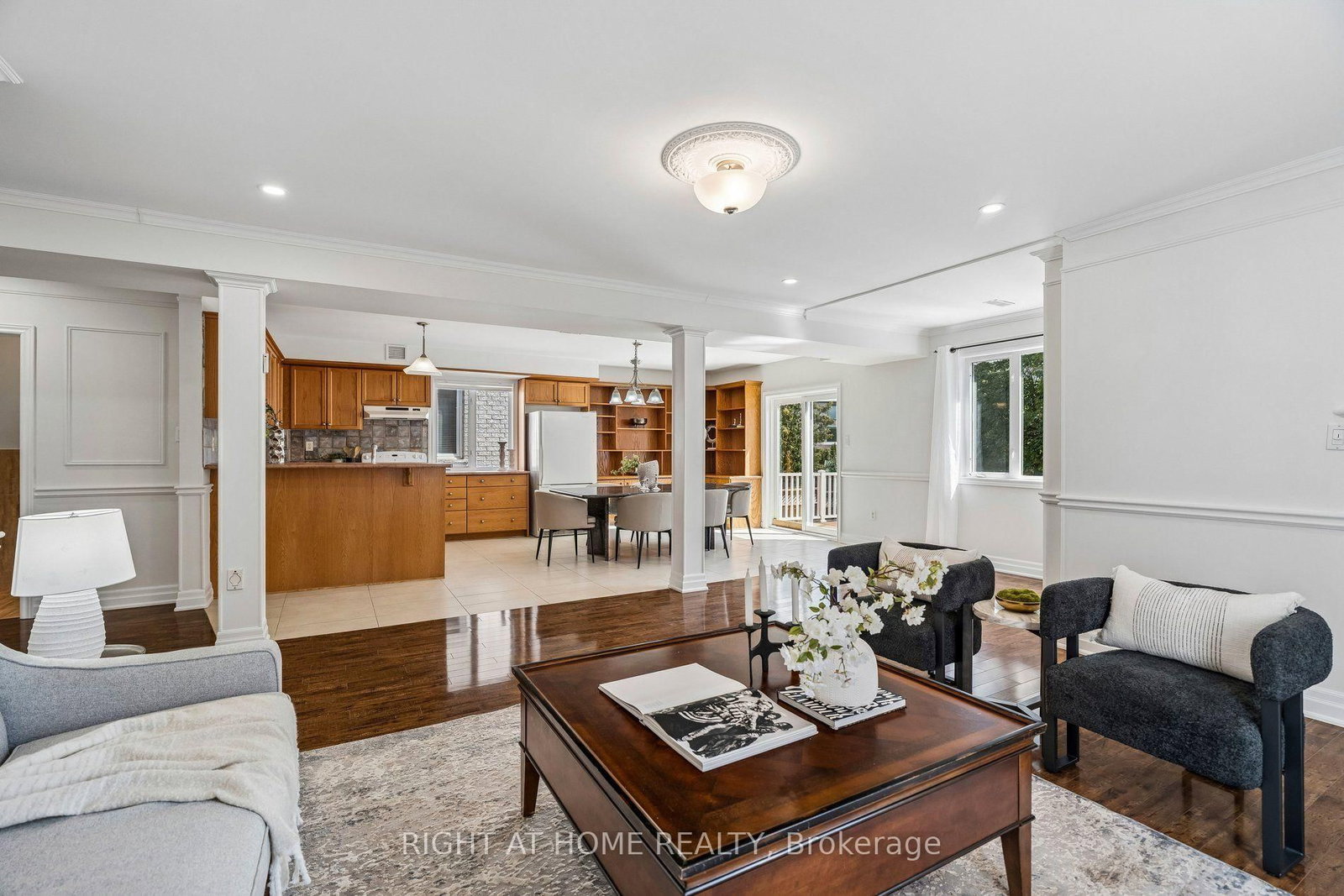 251 Sonoma Boulevard • Vaughan, ON photo 25