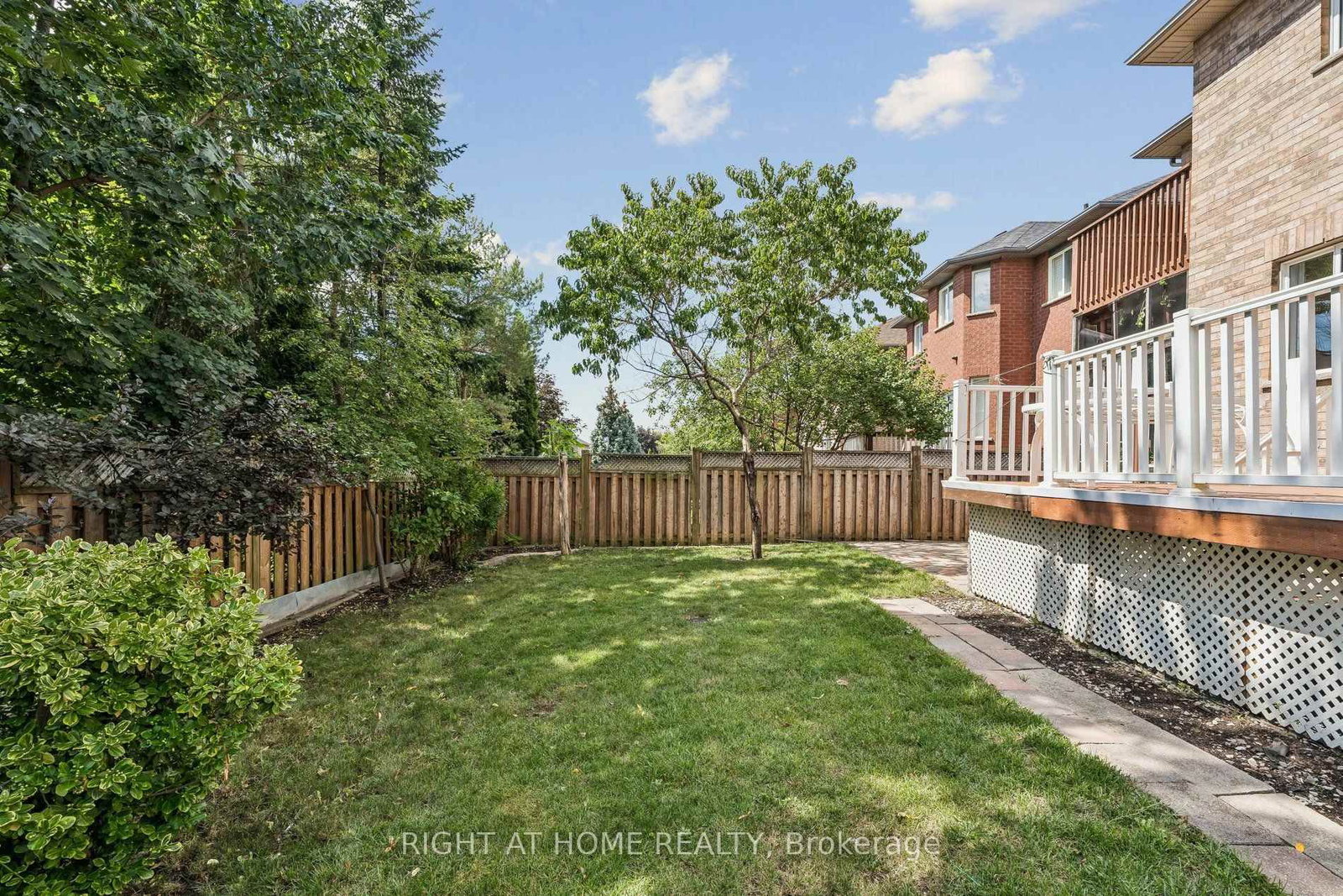 251 Sonoma Boulevard • Vaughan, ON photo 33