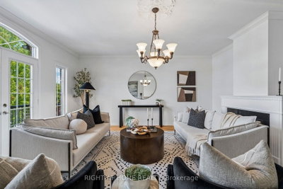 251 Sonoma Boulevard • Vaughan, ON photo 7