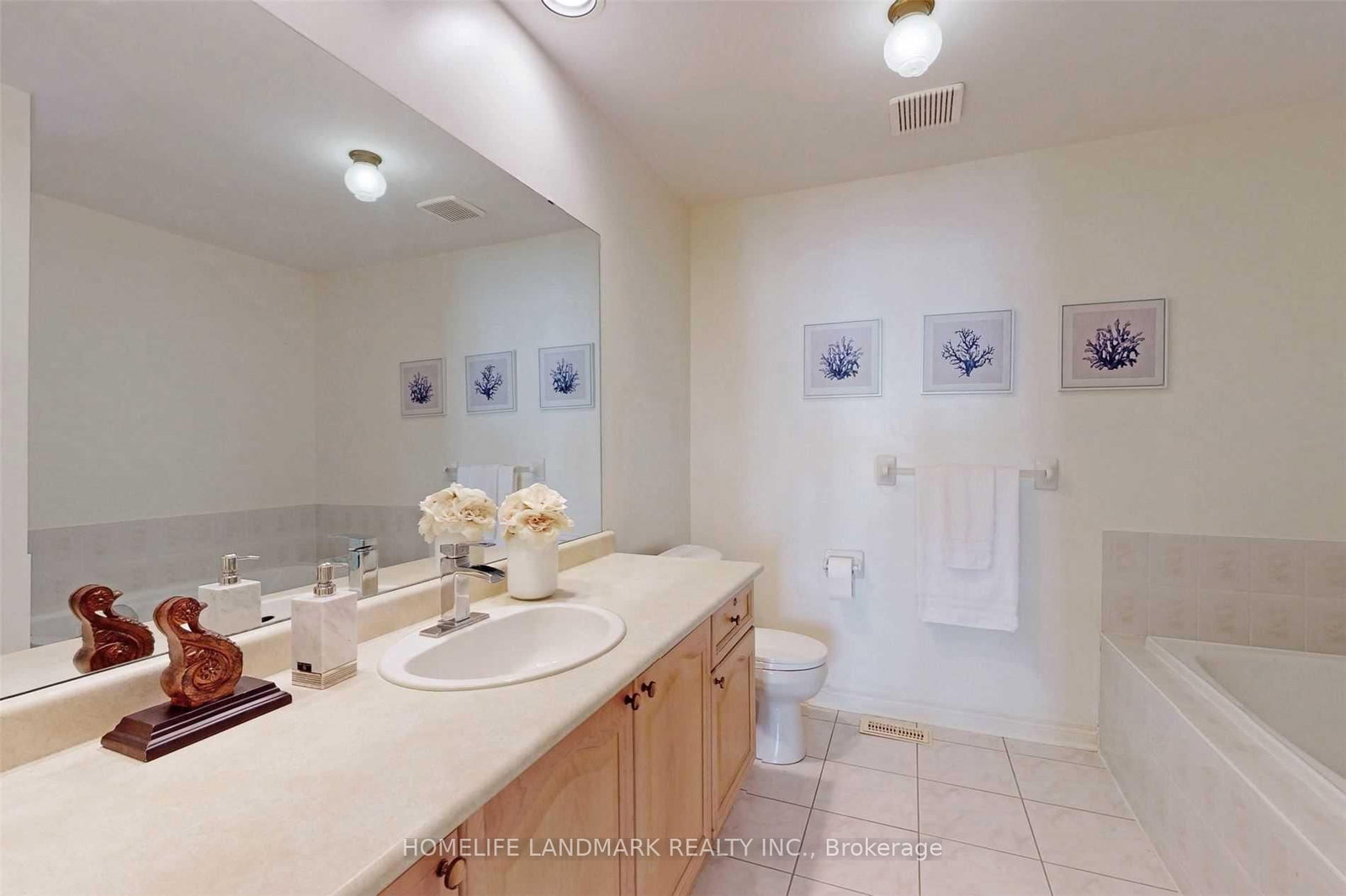 22 Kingsbridge Circ, Vaughan, view 16