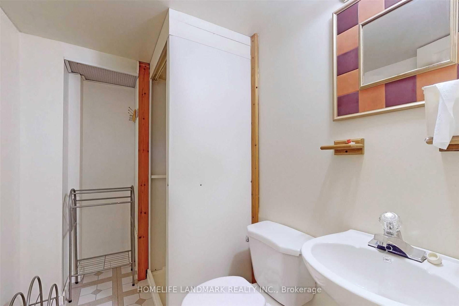 22 Kingsbridge Circ, Vaughan, view 25