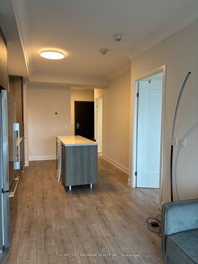 706 - 8 water walk Drive N