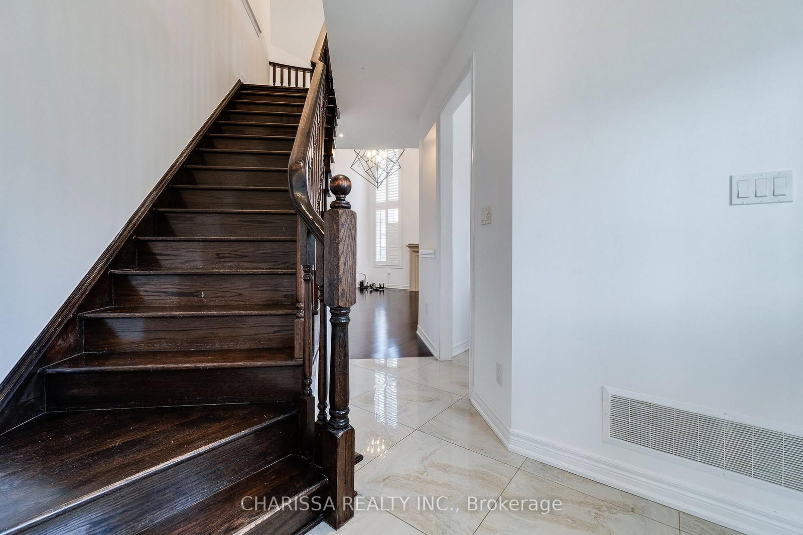 2 HAWSTONE Road • Vaughan, ON photo 18