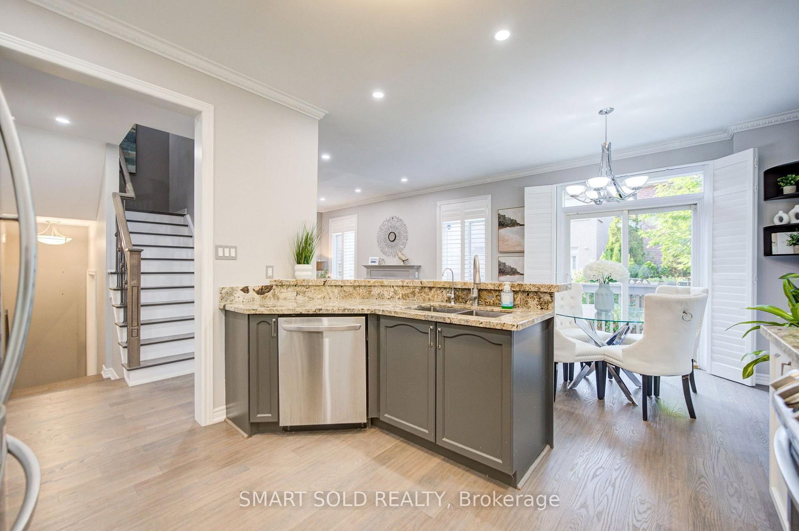 16 Burgundy Trail • Vaughan, ON photo 21