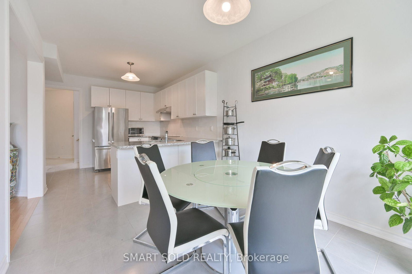 51 Bramsey Street • Georgina, ON photo 9