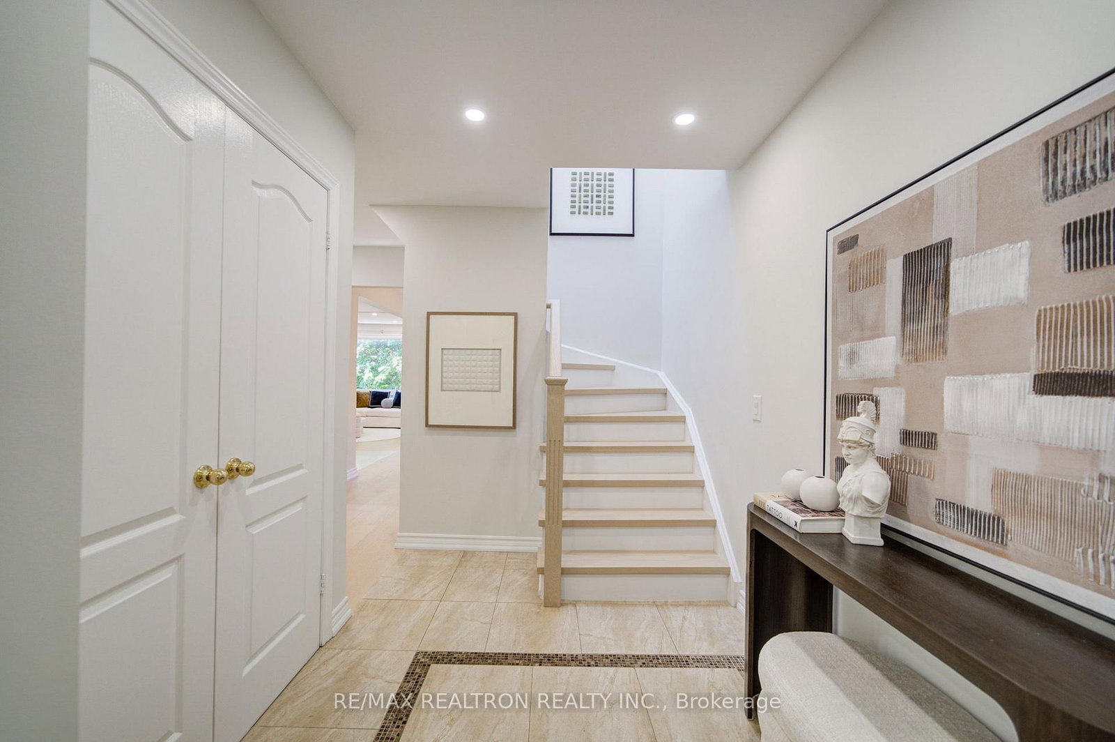 26 Mercer Crescent • Markham, ON photo 4