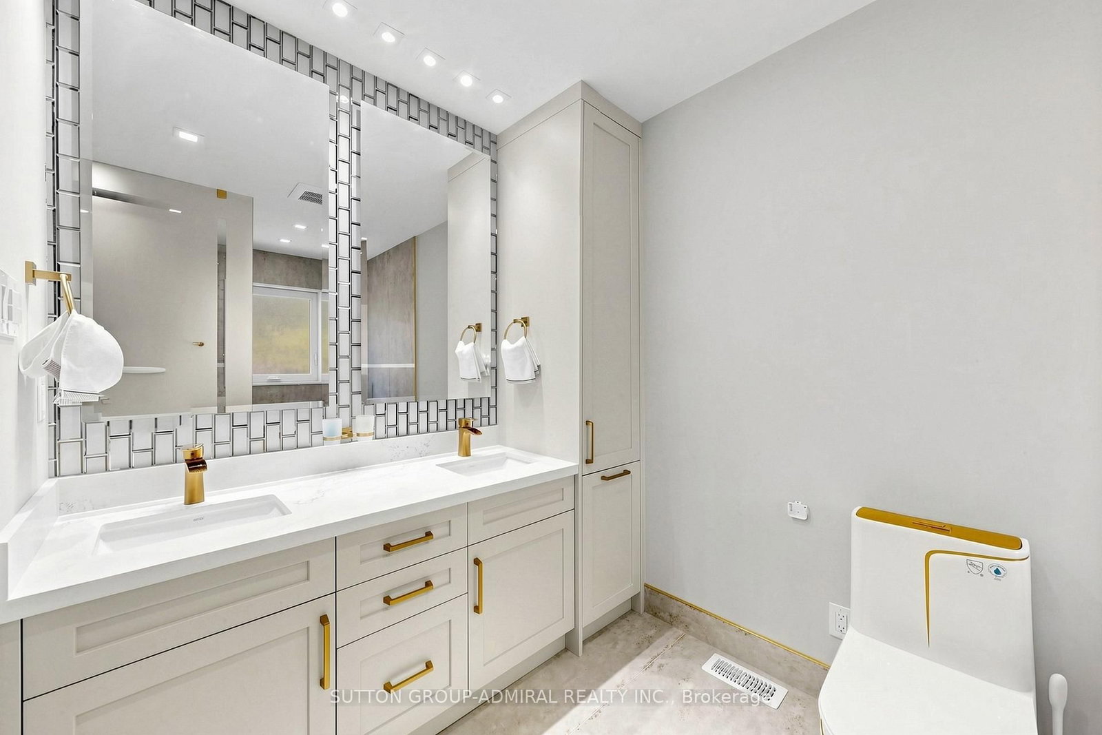 50 Springer Drive • Richmond Hill, ON photo 23