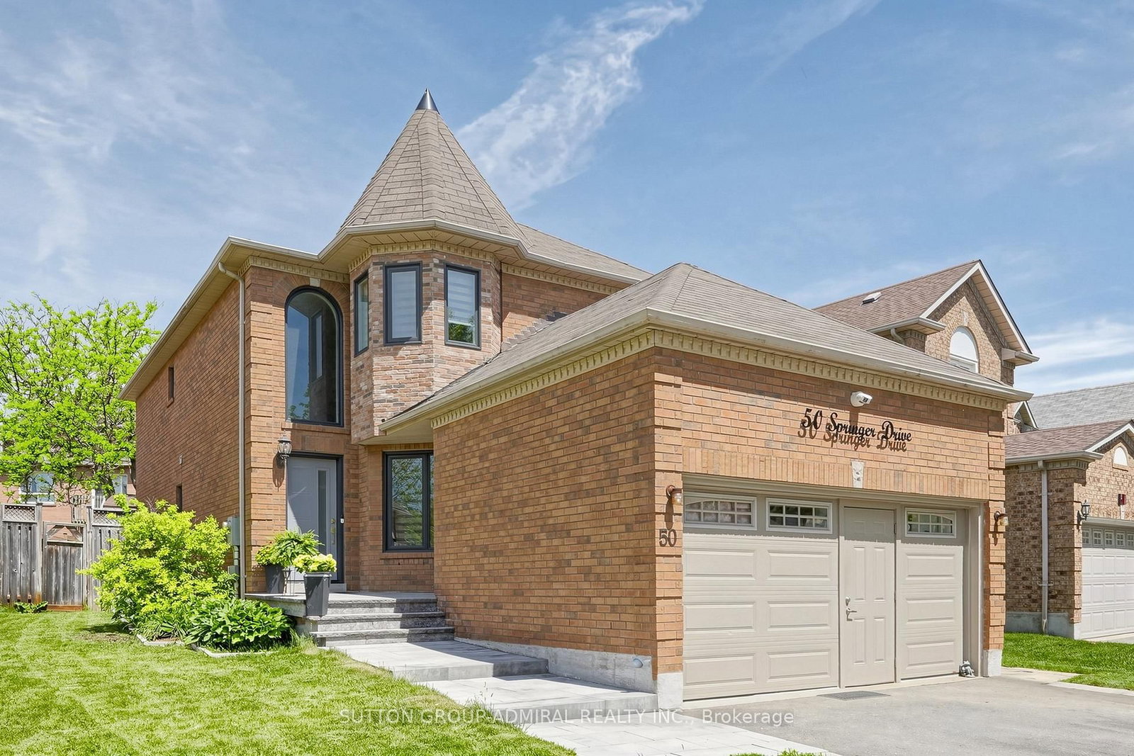 50 Springer Drive • Richmond Hill, ON photo 3
