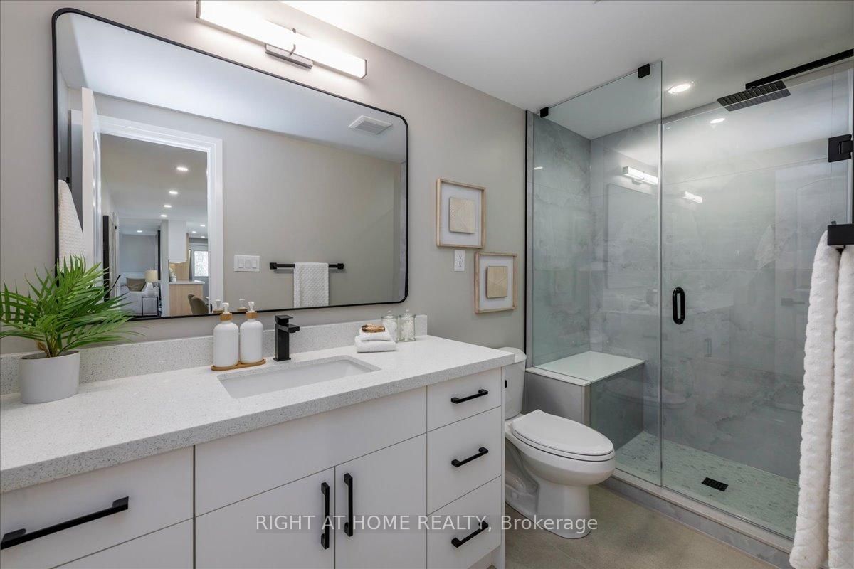 1 South Boulevard • Innisfil, ON photo 19