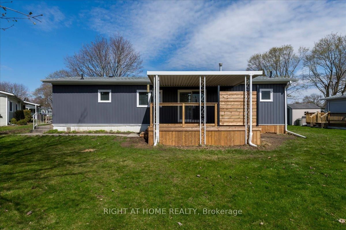 1 South Boulevard • Innisfil, ON photo 28