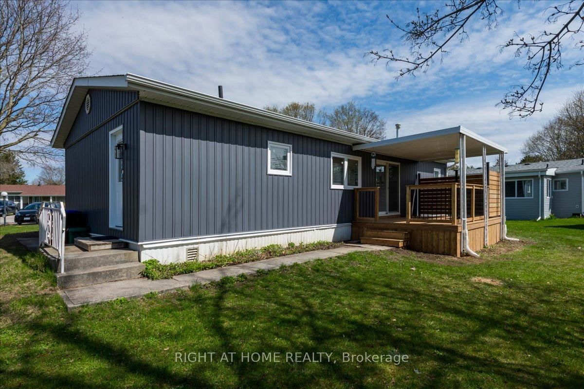 1 South Boulevard • Innisfil, ON photo 29