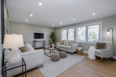 1 South Boulevard • Innisfil, ON photo 4