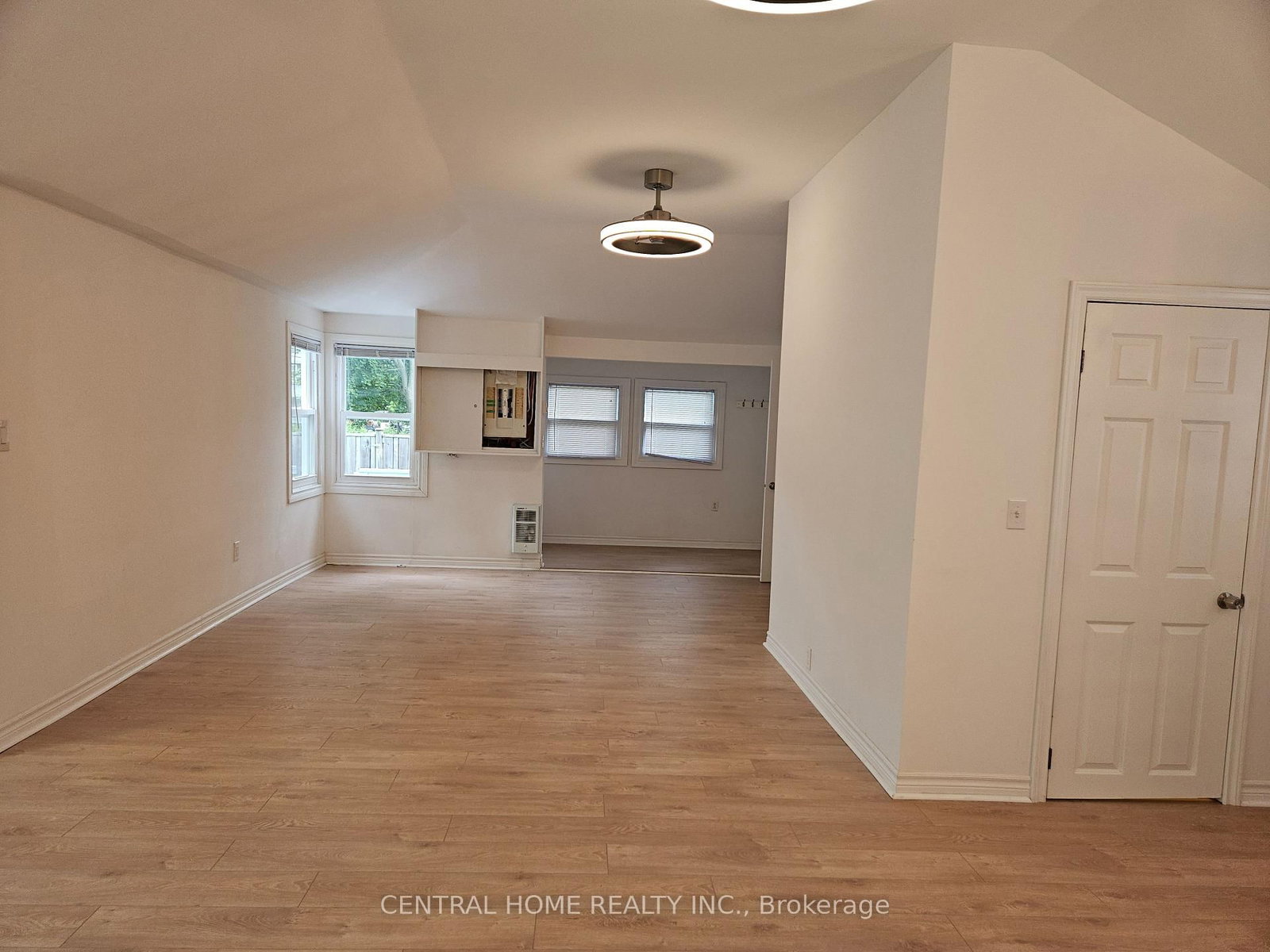 27 Blue Heron Drive • Georgina, ON photo 8