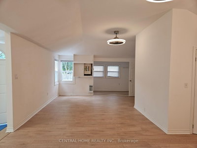 27 Blue Heron Drive • Georgina, ON photo 9