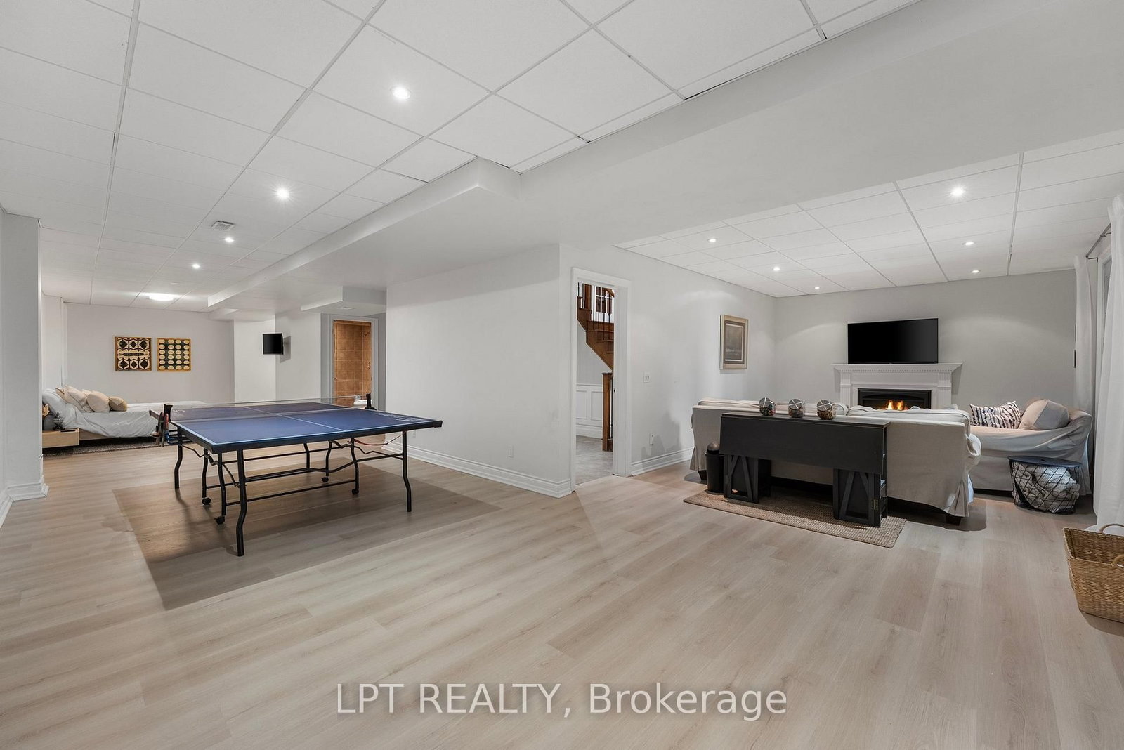 112 Tyler Street • Aurora, ON photo 43