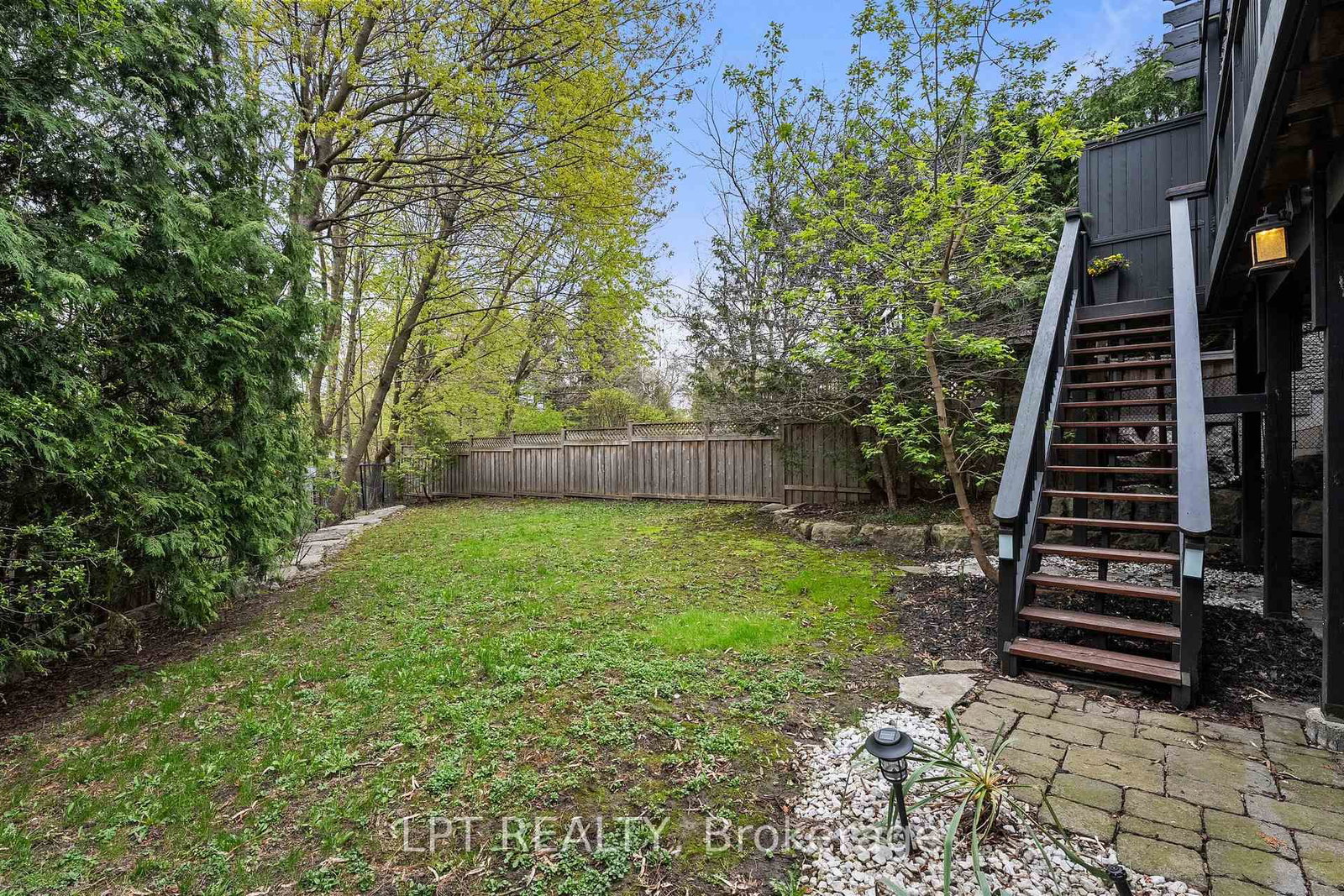 112 Tyler Street • Aurora, ON photo 49