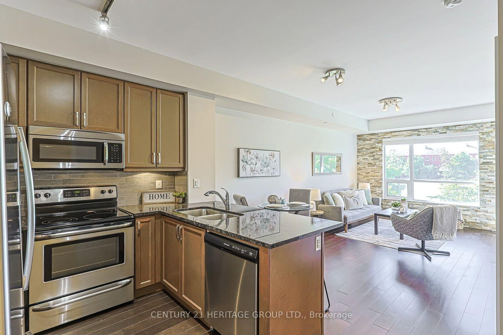 111 Civic Square Gate • #210 • Aurora, ON photo 18