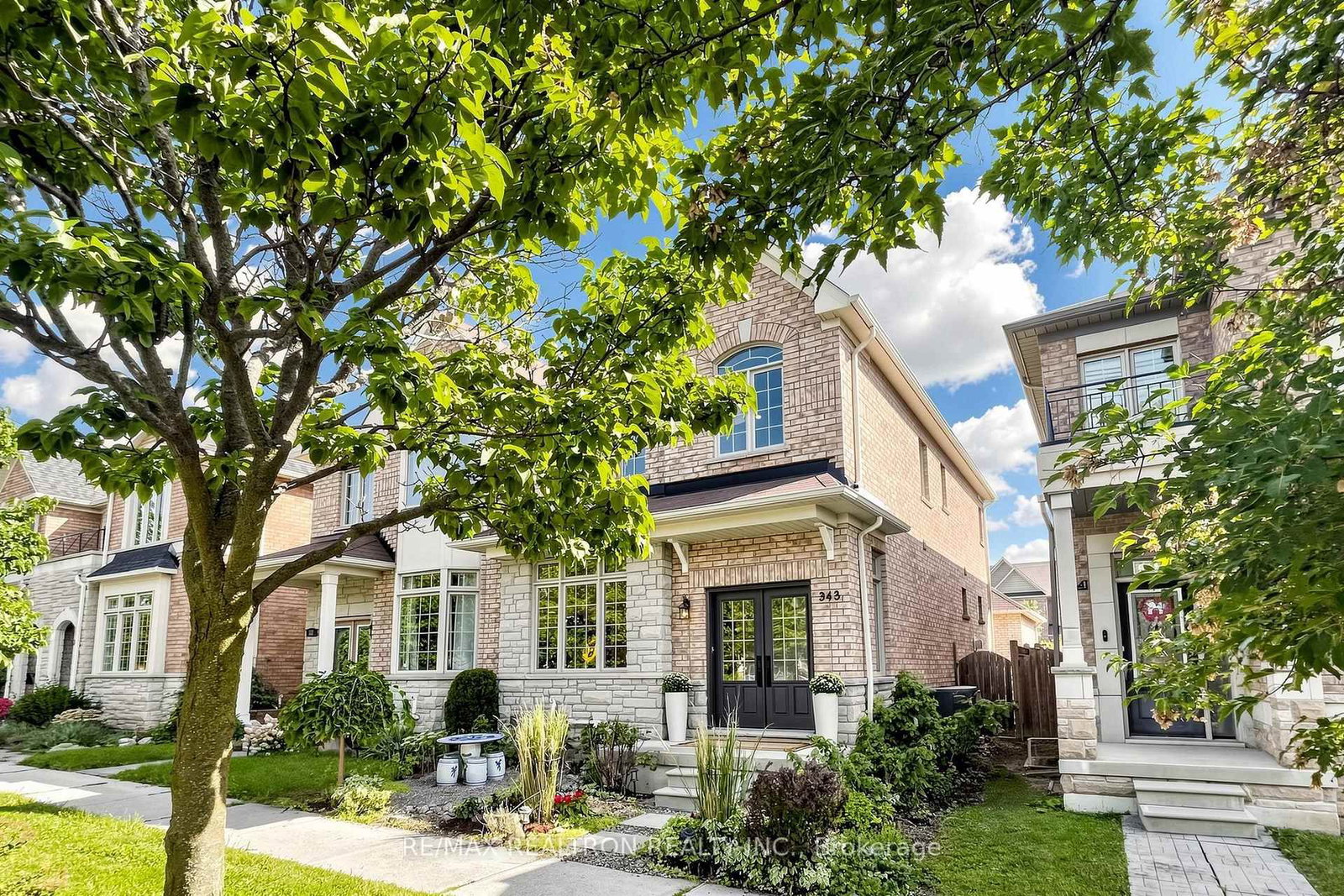 343 Mingay Avenue • Markham, ON photo 5