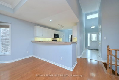 6 Artisan Lane • New Tecumseth, ON photo 9