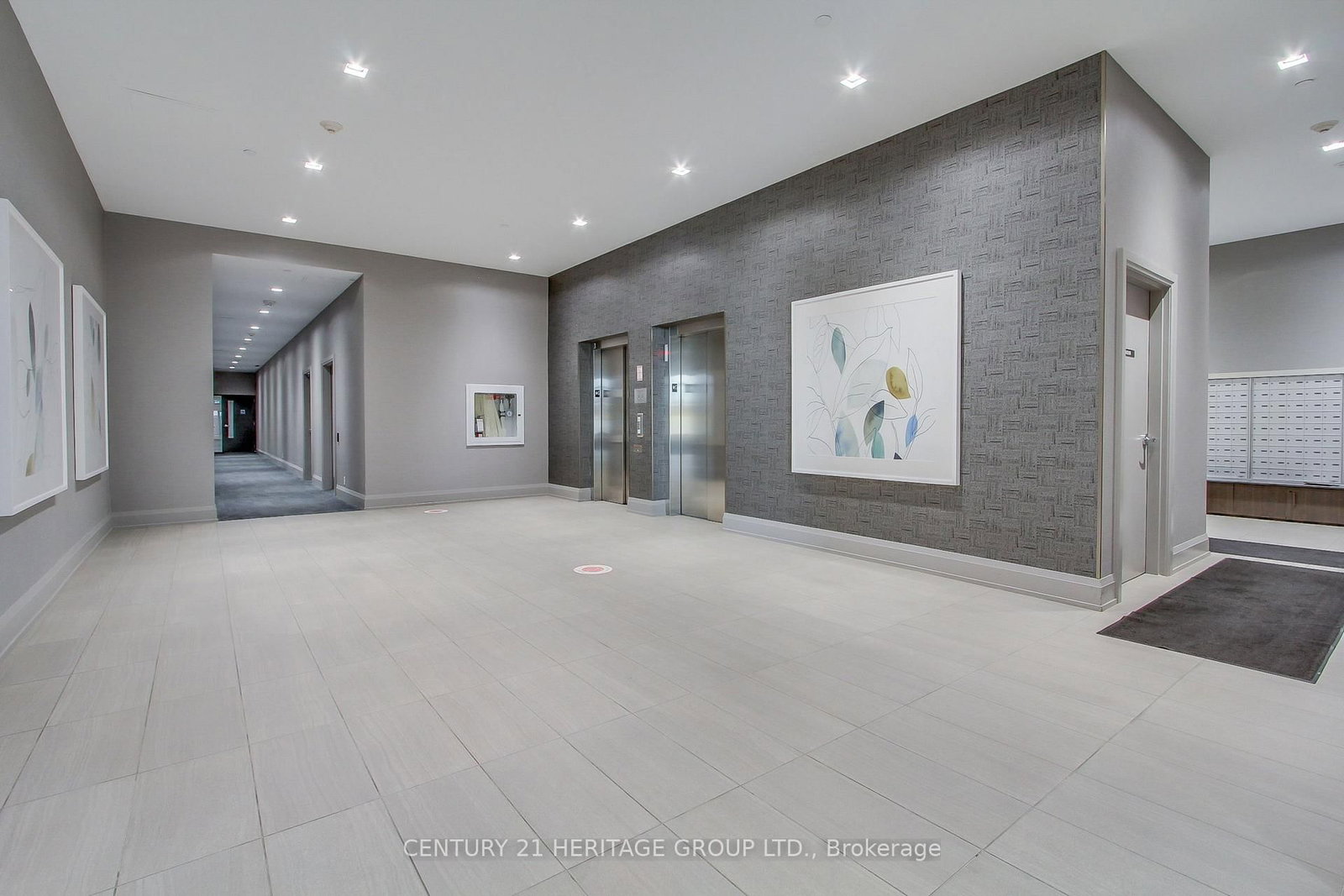 555 William Graham Drive • #250 • Aurora, ON photo 3