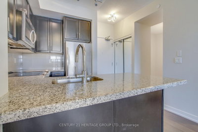 555 William Graham Drive • #250 • Aurora, ON photo 6