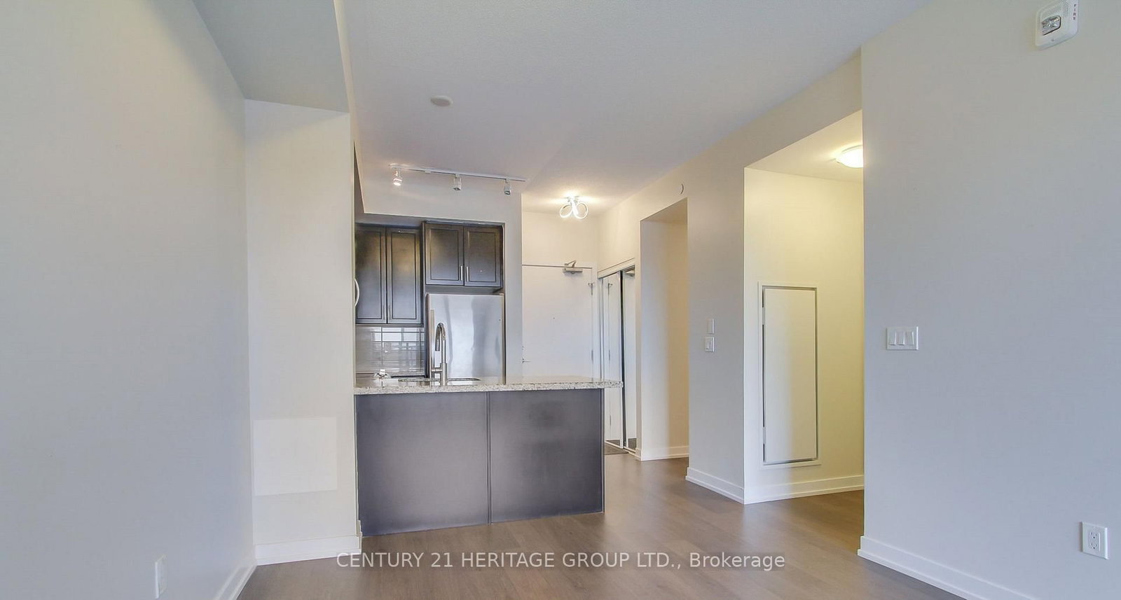 555 William Graham Drive • #250 • Aurora, ON photo 8